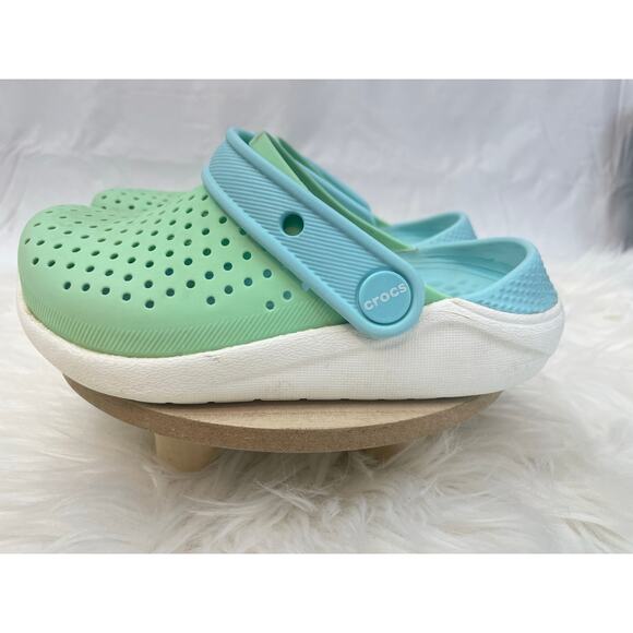 Girl's Crocs Perforated Aqua Blue Platform Toddler Size 11 GUC - Picture 3 of 9